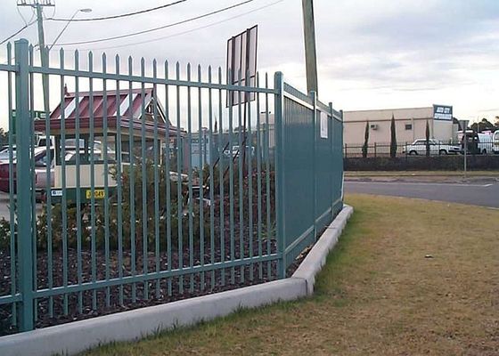 پانل های حصار لوله ای از جنس استیل امنیتی دروازه کشویی بالا نگهدارنده آسان